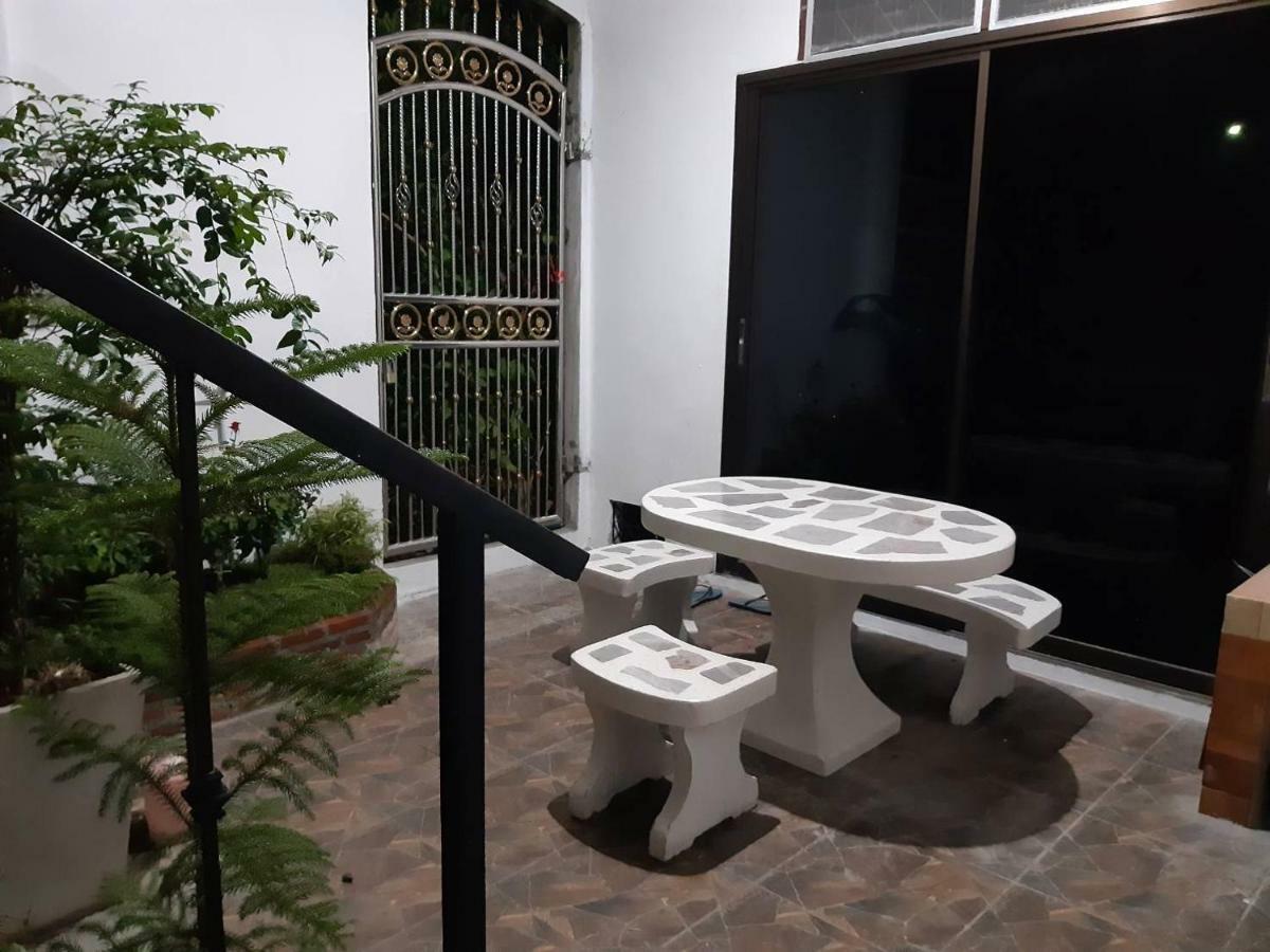 A & P House Lägenhet Bangkok Exteriör bild