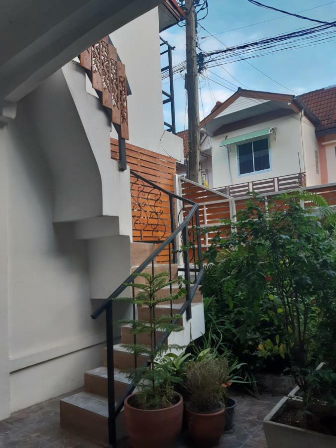A & P House Lägenhet Bangkok Exteriör bild