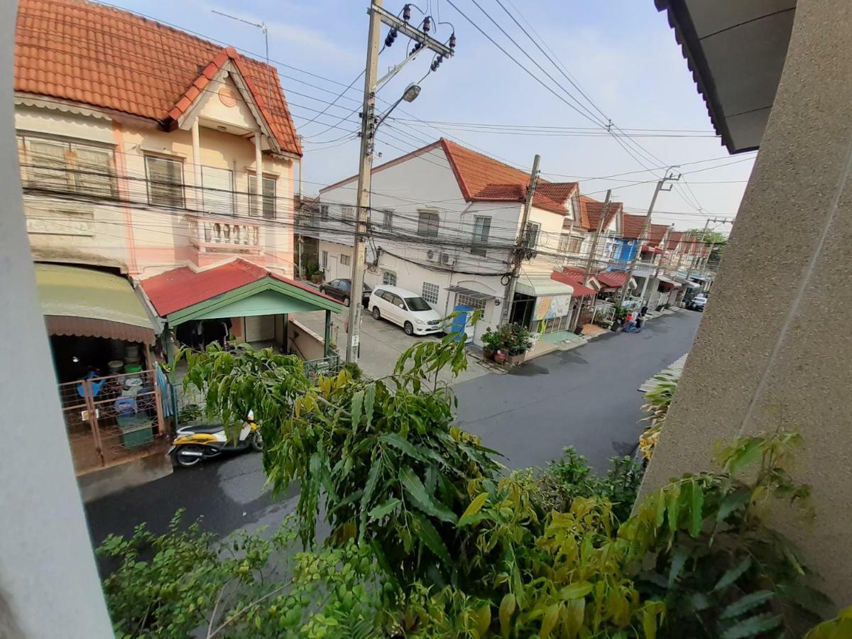 A & P House Lägenhet Bangkok Exteriör bild
