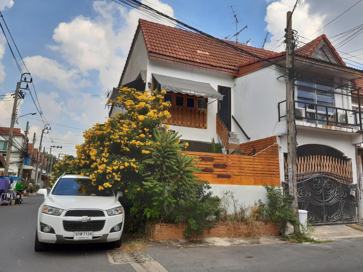 A & P House Lägenhet Bangkok Exteriör bild